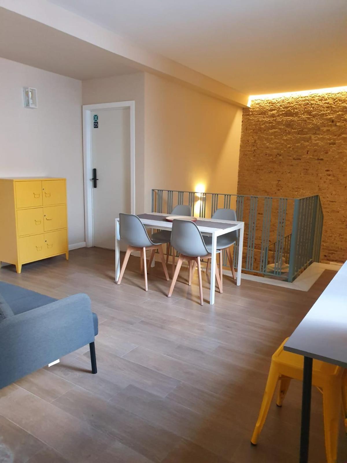 Alegoria Coliving Experience Hotel Севиля Екстериор снимка